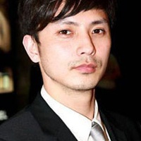 中泉英雄