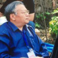 束一德