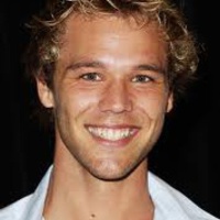 Lincoln Lewis