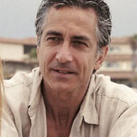 David Strathairn