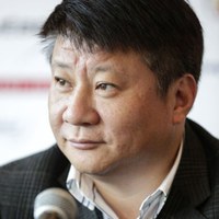 张唯