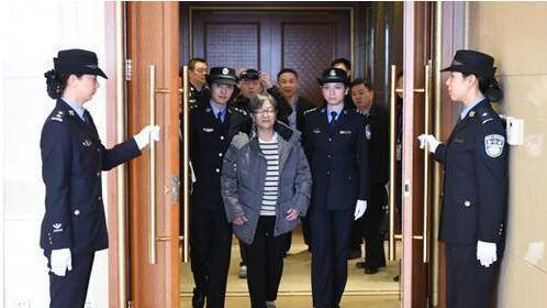 双流机场接连发生无人机扰飞事件对两起无人机“黑飞”案件立案侦查_高清