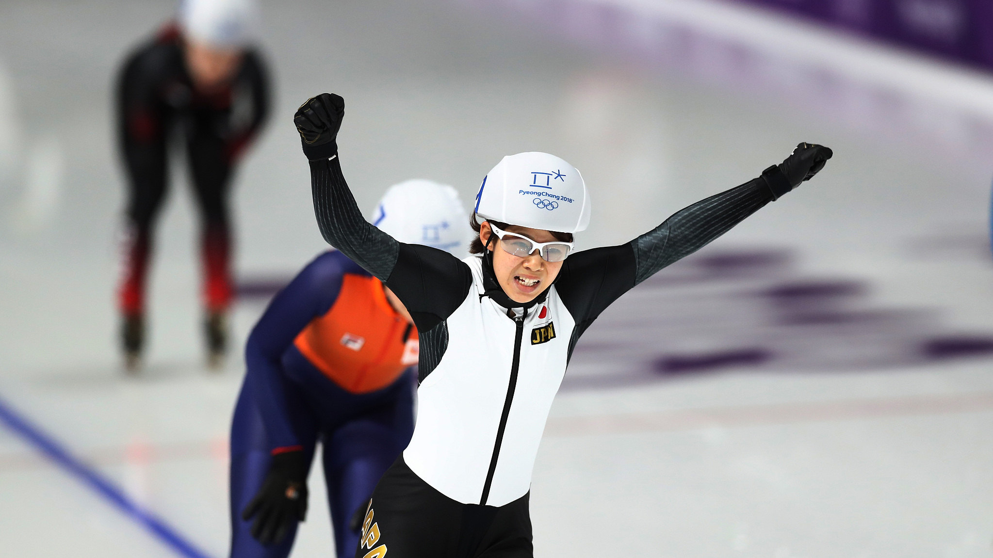 【集锦】冬奥速滑女子集体出发日本夺金 李丹第五郭丹第十_冬奥会