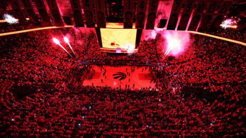 NBA总决赛_猛龙官方赛季_猛龙赛季11德罗赞重回多伦多球迷温情致敬_高清