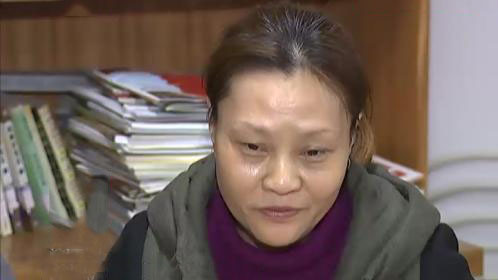 钱塘老娘舅妻子换衣丈夫和客户纠缠不清,将其拒之门外