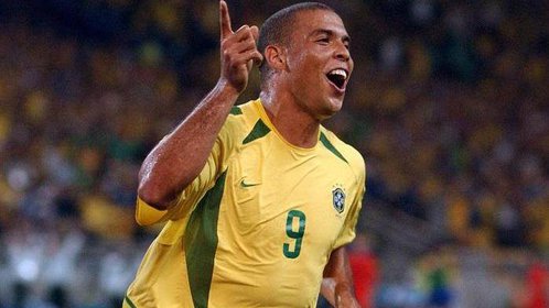 揭秘足坛经典瞬间背后的故事