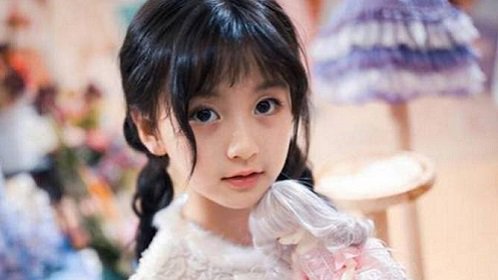 《时尚潮流》日本12岁小学生长相甜美爱搞怪萌翻一众中国网友_高清