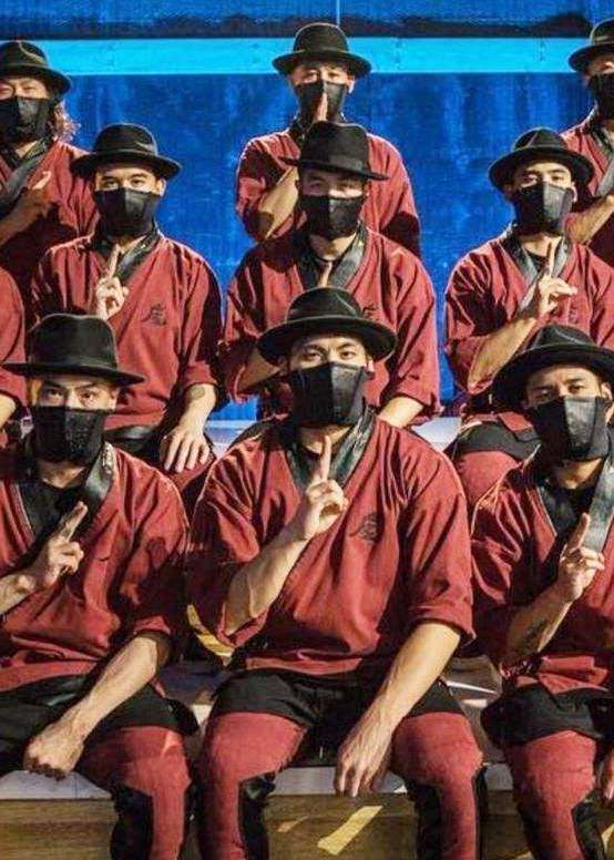 的传奇性舞团kinjaz