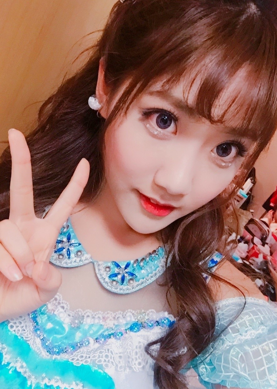 李艺彤青春舞蹈