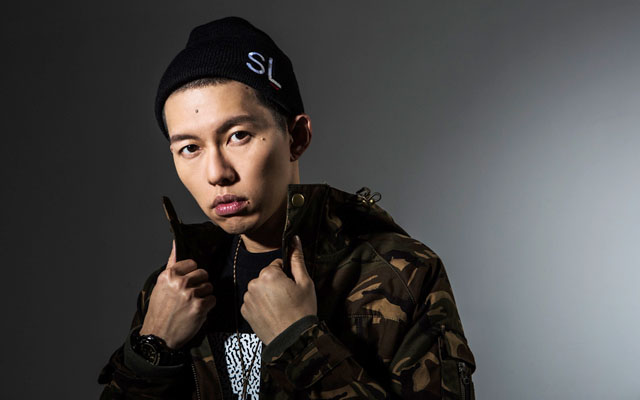 蛋堡《她和时间跳华尔兹》