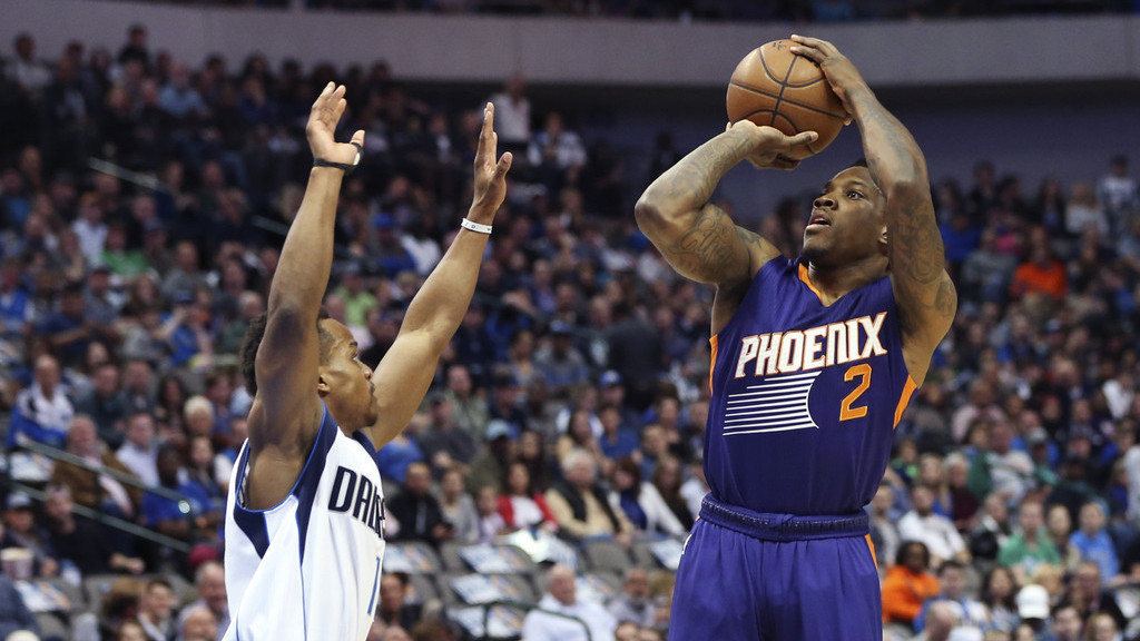 布克与篮网完成惊天联手新后场组合或将重塑东部季后赛竞争态势