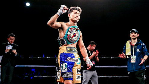 武术播求被俄国暴君哈亚爆头血染擂台但感动全场