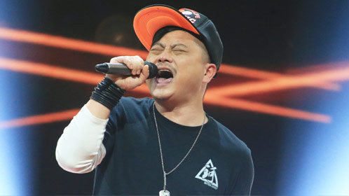 《中国好声音 第4季》黄勇沙哑呐喊《沧浪之歌》 复刻汪峰反遭遗憾