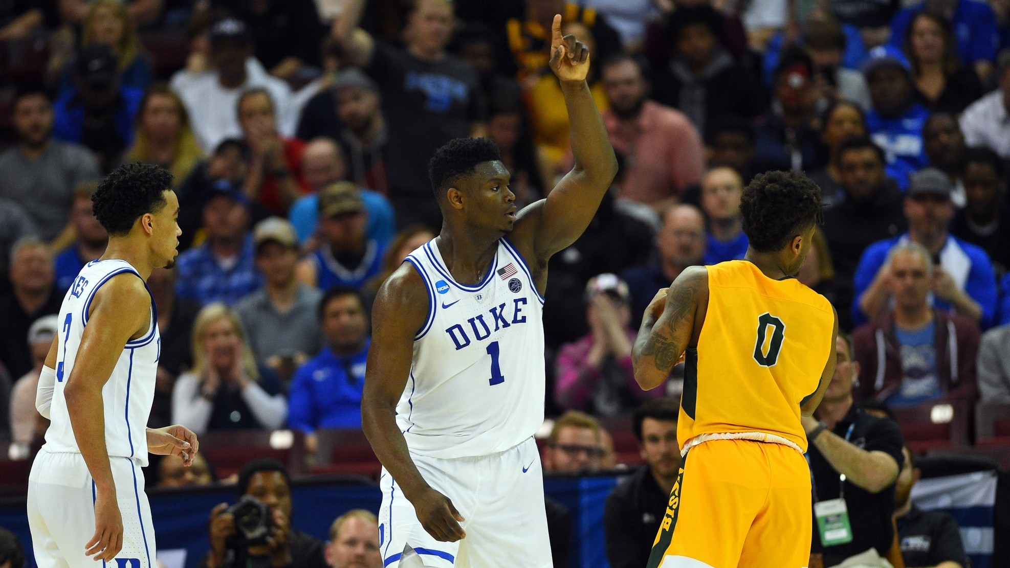 ncaa盖帽一攻一防制霸两端锡安威廉姆森凶残大帽爆发力十足