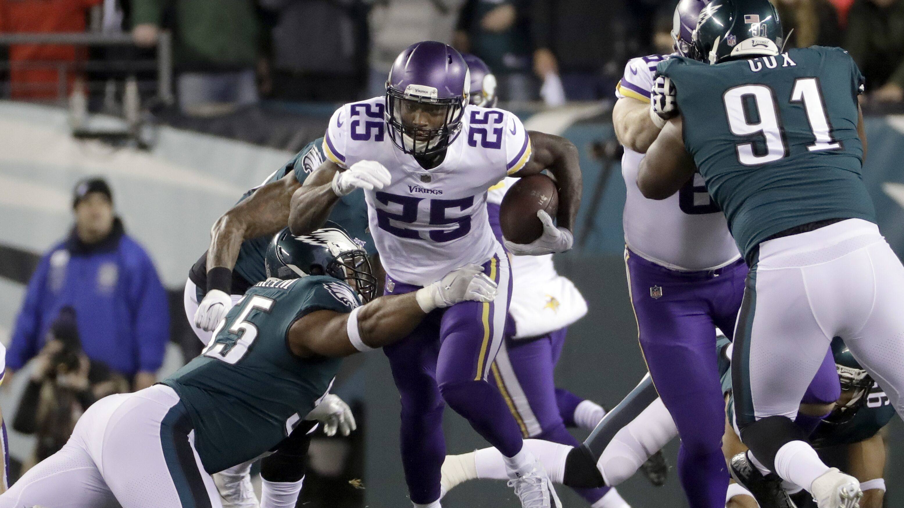 【达阵】福尔斯化身国联最强大脑 重压之下再送长传完成达阵_nfl_腾讯