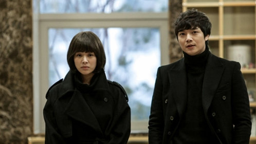 《荆棘花》曝预告 性暴力者的救赎_电影_高清1080p