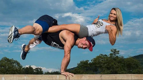 情侣健身系列之双人引体向上!