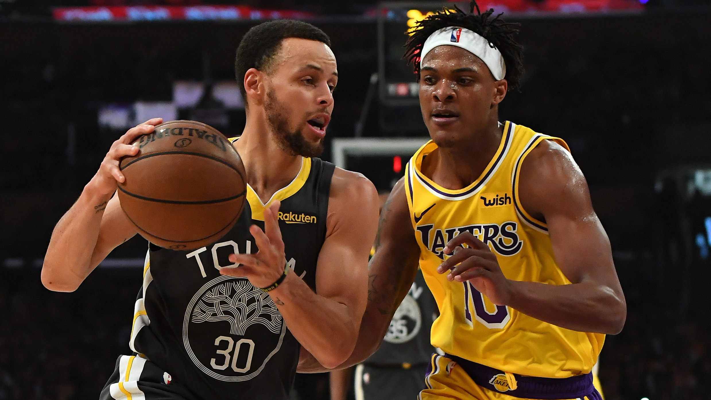 勇士新秀爆发助球队逆转NBA比分刷新赛季最高分