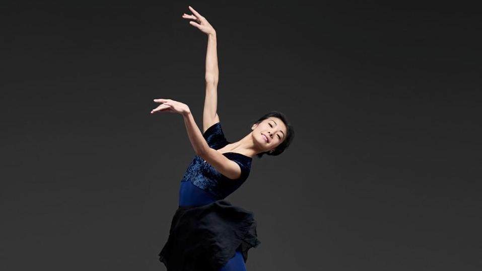 欣赏:谭元元的《巴黎圣母院》艾斯米拉尔达独舞 谭元元 生于上海_芭蕾