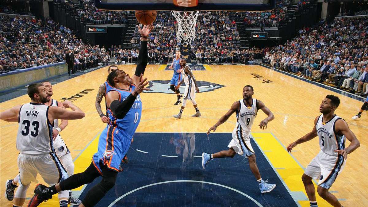 NBA复赛第一周湖人十佳球,詹眉连续封盖守卫禁区 詹姆斯1v5补篮绝杀