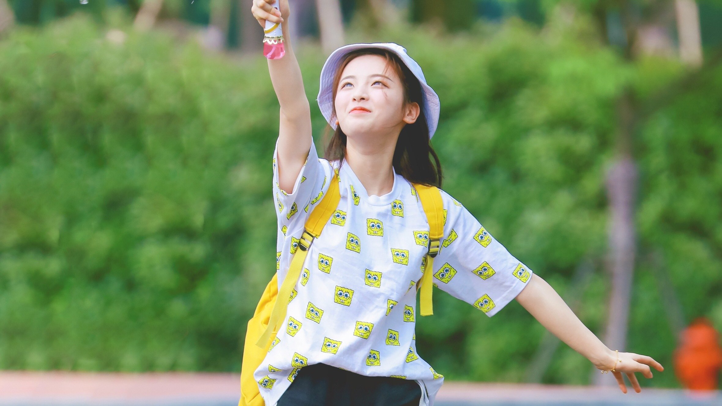 g女团赖美云街头鬼步舞《seve》笑起来好甜,好可爱!