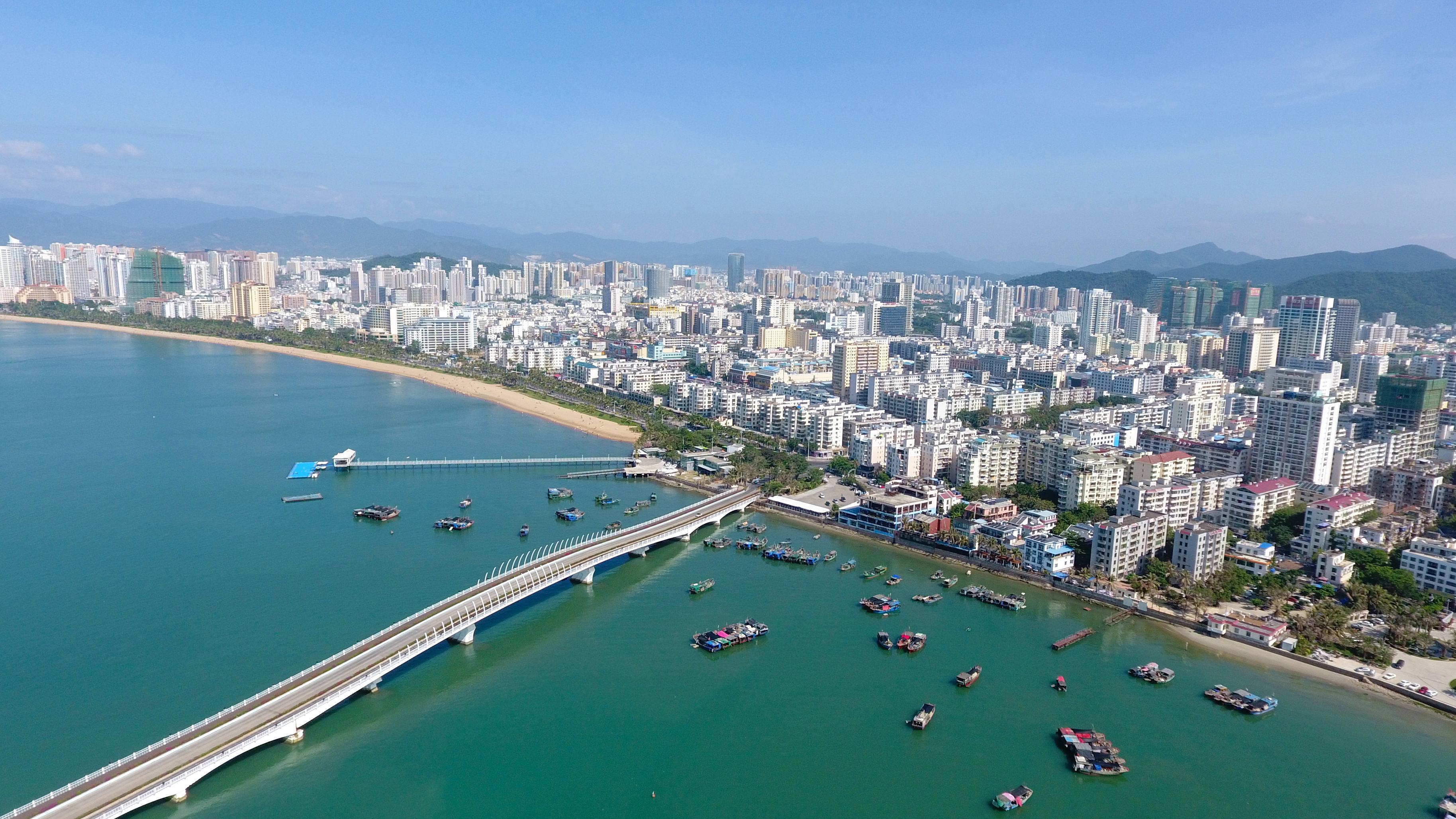 国家移民管理局:5月起59国人员入境海南旅游免签_海南建省办经济特区