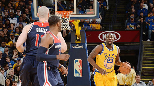 《nba全场回放》0330奇才vs精华纯享 沃尔两次送库里追身钉板封盖