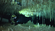 巴布亚新几内亚洞穴