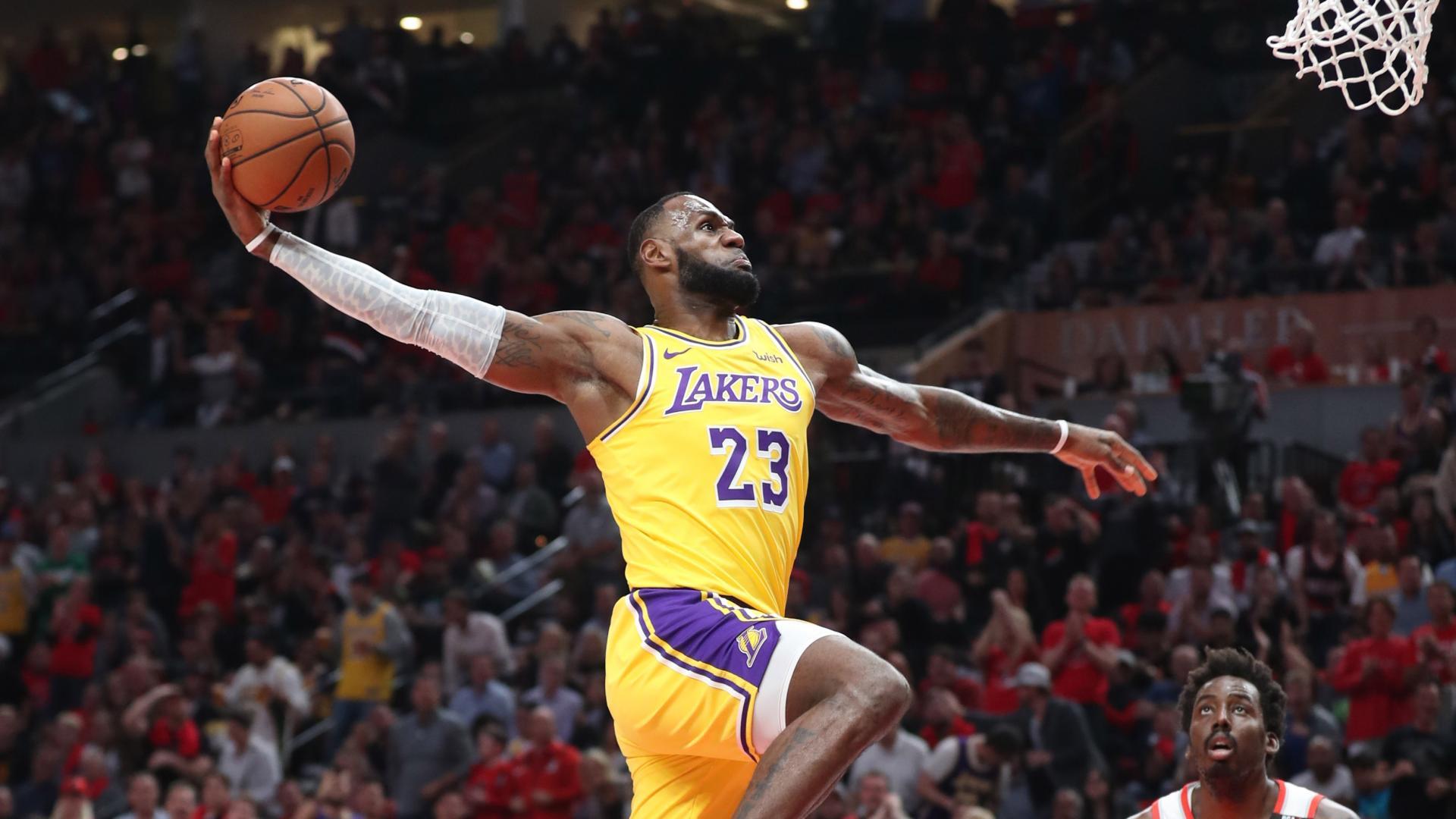 19日nba最佳扣篮 詹姆斯直捣黄龙满弓怒扣_top时刻_腾讯视频